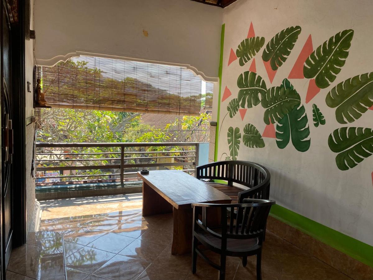 Kayuna Homestay Padang Bai Exterior foto